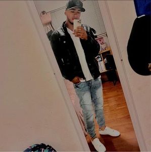 Meet your Posher, Omarr